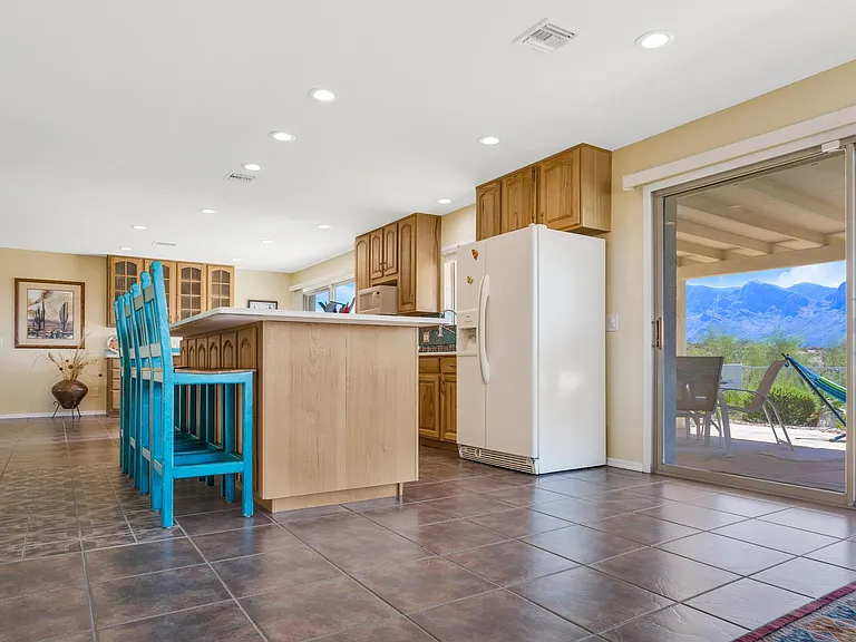 10380 N Hacienda Hermosa Dr — Photo 25