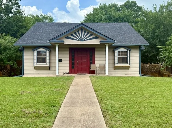 1006 Park St, Greenville, TX 75401