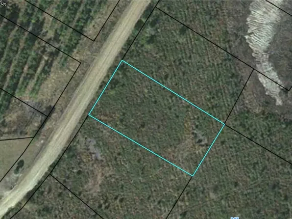 4858 Old Waynesville Rd, Waynesville, GA 31566