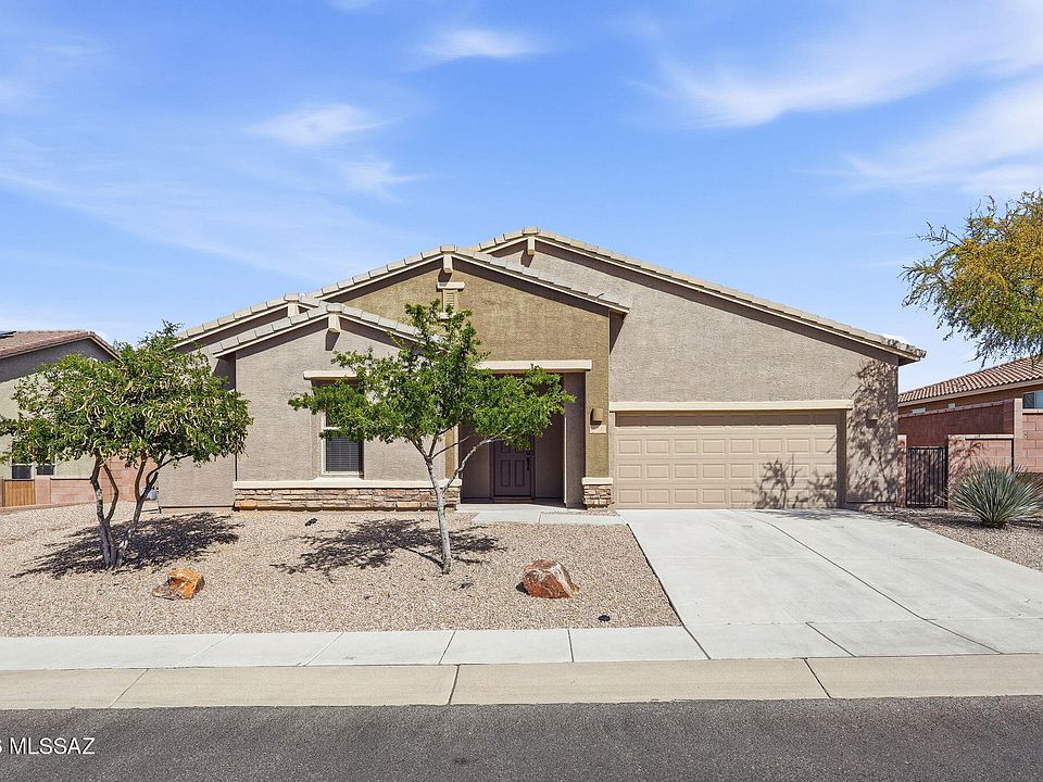 1st image of 1451 E Stronghold Canyon Ln