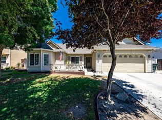 1010 Prosperity Dr, Lemoore, CA 93245
