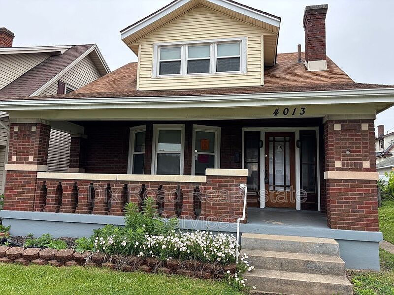1st image of 4013 E 3rd St