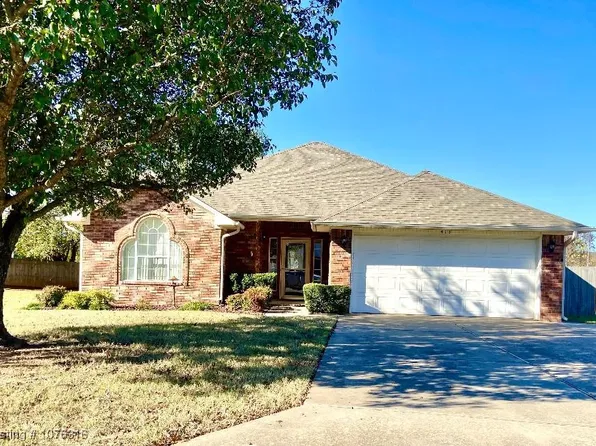 413 N 28th St, Ozark, AR 72949