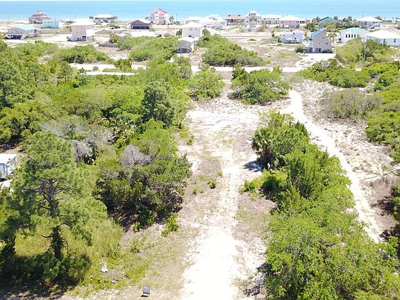 2nd image of 524 W Bay Shore Dr