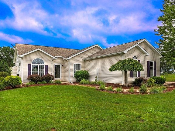 4th image of 16028 Whippoorwill Ct