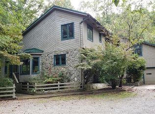 124 Moss Hill Ln, Lake Lure, NC 28746