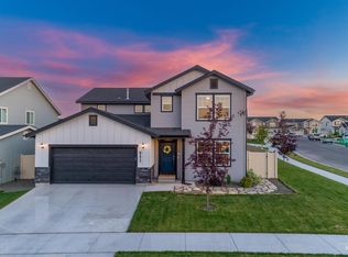 9173 Stonewood Dr, Boise, ID 83709