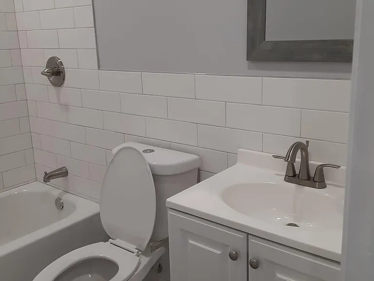 574 E Herman St — Photo 31