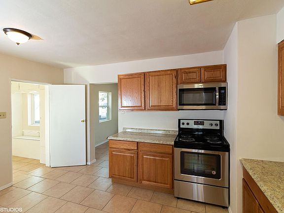 5th image of 1770 Chaparro St
