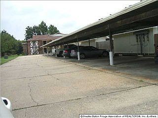 2nd image of 2933 Toulon Dr #B
