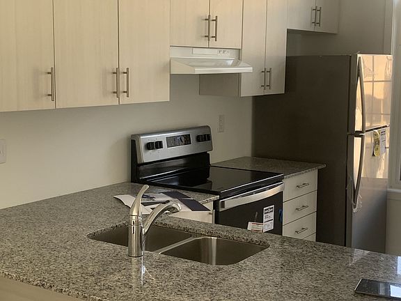 3rd image of 51 Selfridge Way