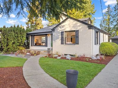 9222 40th Ave NE, Seattle, WA, 98115