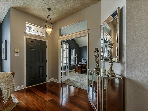 2nd image of 9804 Prestmont Pl