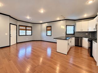 56 E 48th St Floor 1, Bayonne, NJ 07002