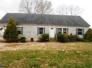 1231 W Walnut Rd, Vineland, NJ 08360