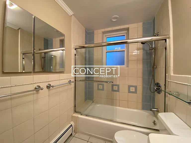 33 Longwood Ave — Photo 15