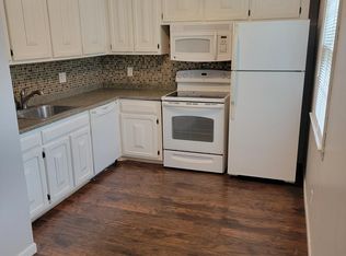 13 Bradley Cir #D13, Enfield, CT 06082