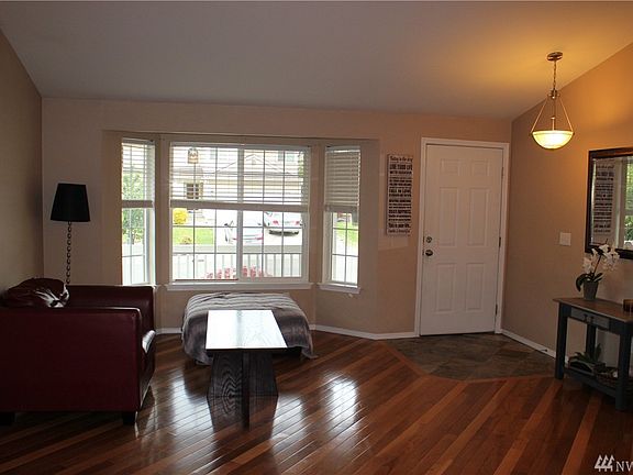 4th image of 8426 160th Street Ct E
