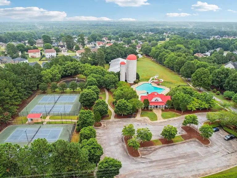 295 Kestrel Cir — Photo 12