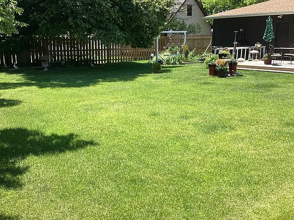 4th image of 1602 Grafton Dr