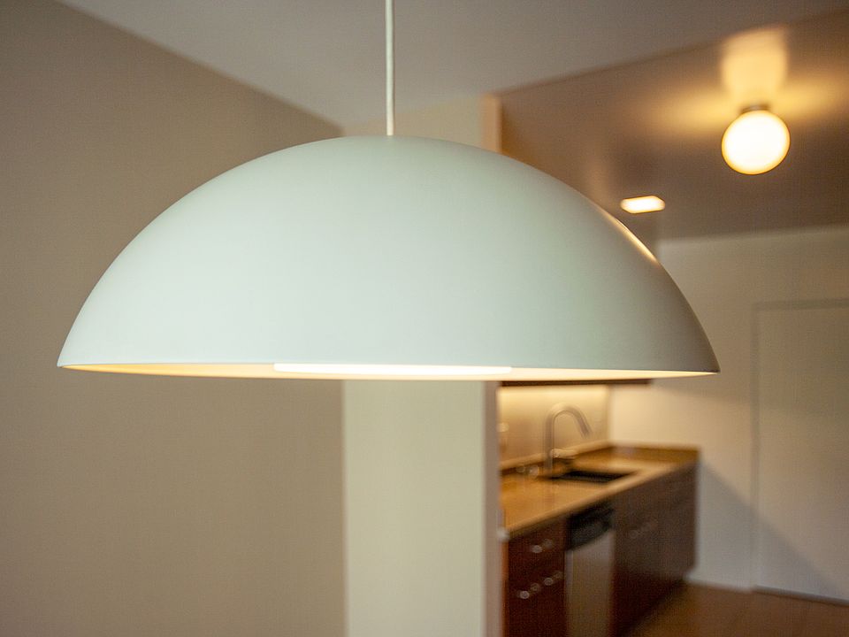 Dining Area to Kitchen