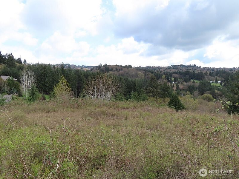5th image of 903 Confer Road