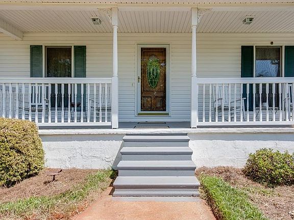 2nd image of 4933 Peach Mountain Dr