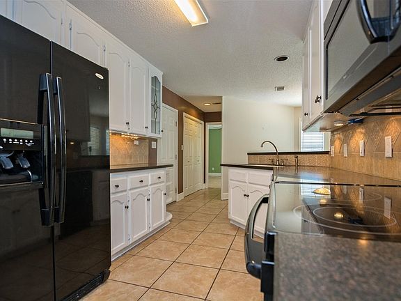 5th image of 1013 Villa Venyce Ct