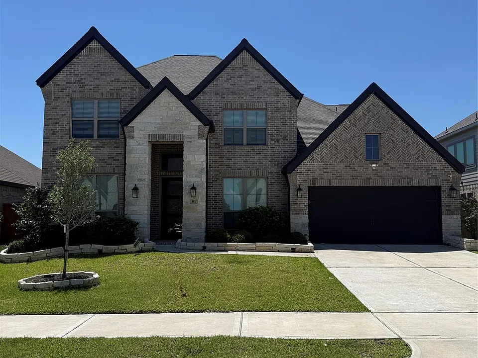 563 Santa Rosa Hills Dr