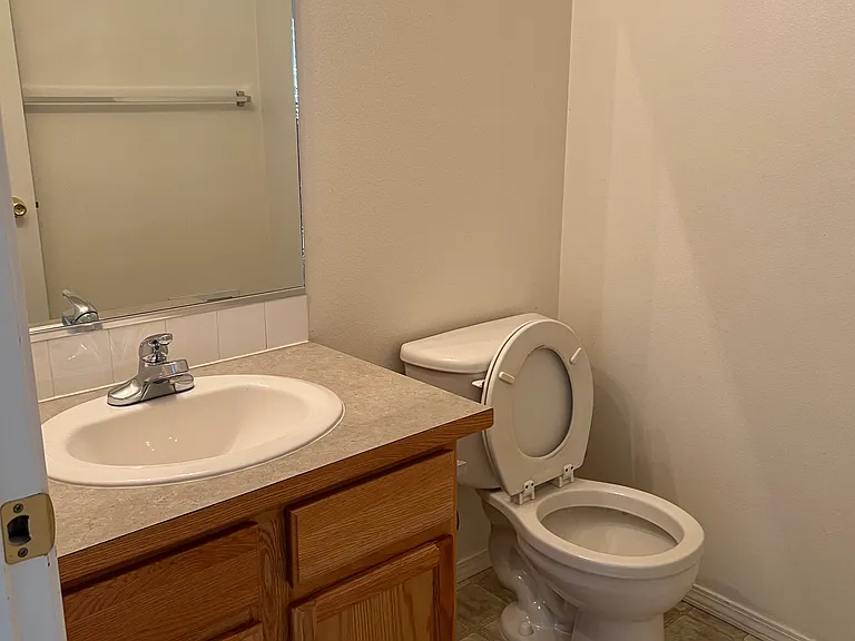 1505-1519 W Hyacinth Ln — Photo 7
