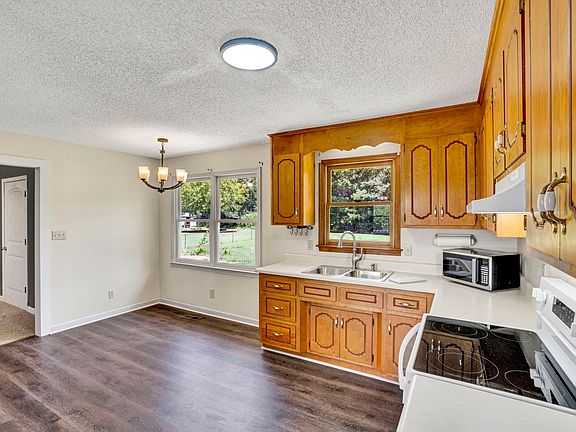 5th image of 3856 Rainbow Lake Rd