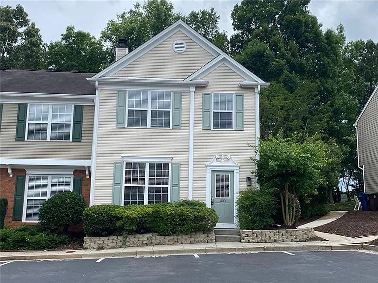 1285 Kilmington Ct — Photo 2