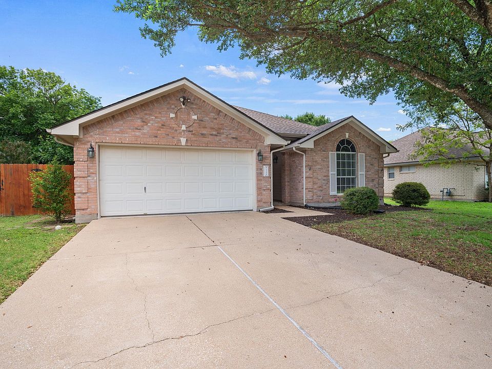 1st image of 1106 Woodview Dr