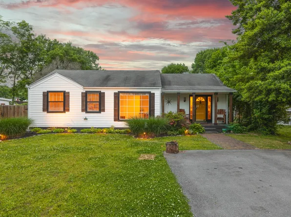 2843 Colonial Cir, Nashville, TN 37214