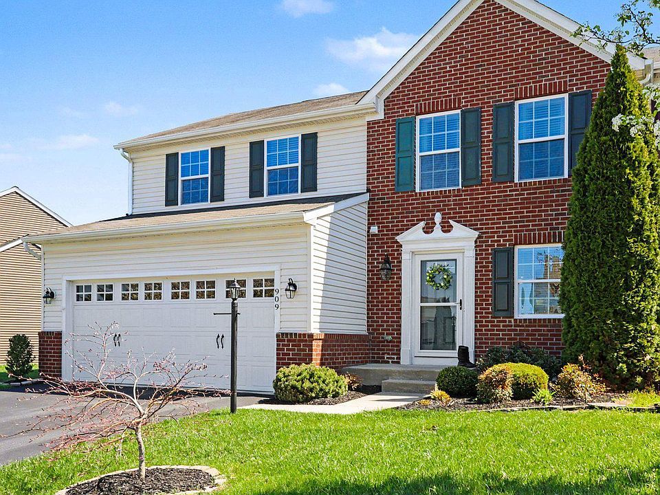 1st image of 909 Cougar Pointe Cir