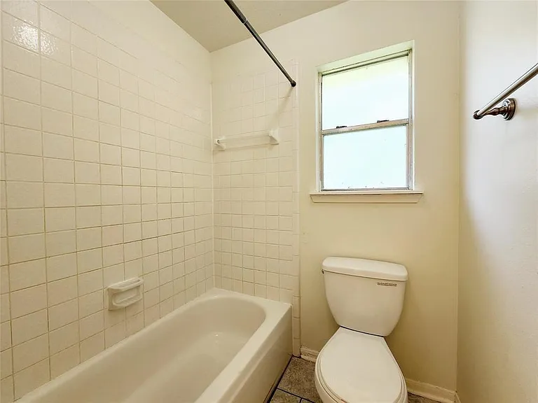 3115 Astor Ct — Photo 17
