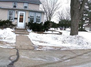 411 Oneill St, Dubuque, IA 52001