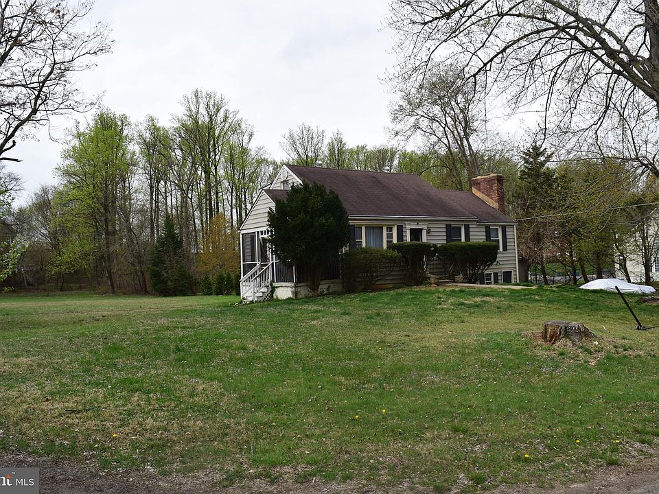 1st image of 1340-1346 Gordon Ln