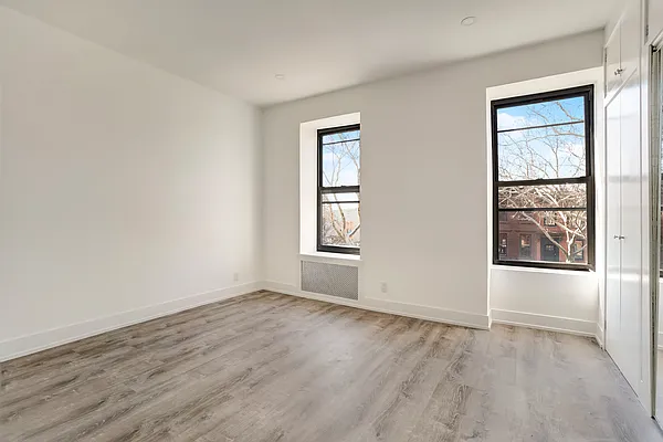 Rented by Twyford Real Estate | media 9