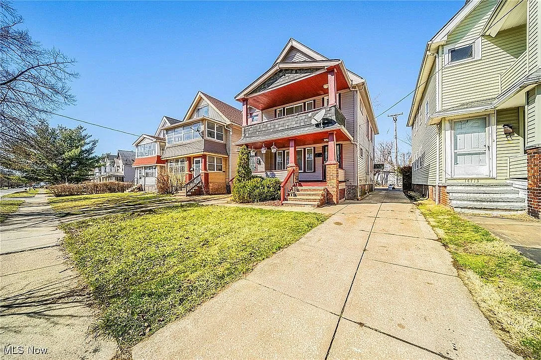 14709 Westropp Avenue, Unit D — Photo 2