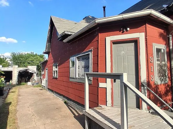 313 S Bellevue Ave, Hastings, NE 68901