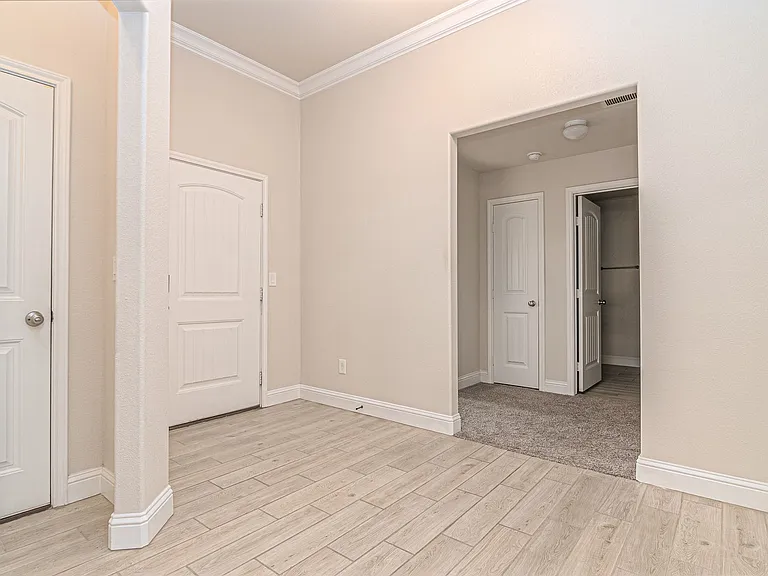 6708 Brand Ln — Photo 4