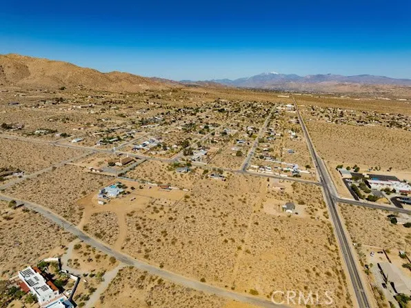 6 Juniper Rd #6, Joshua Tree, CA 92252