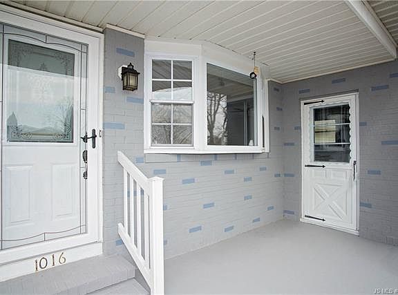 3rd image of 1016 Camino Real Ct