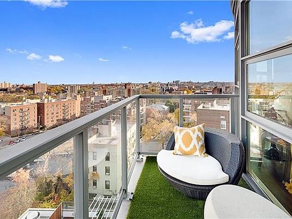 5th image of 3620 Oxford Ave APT 7B