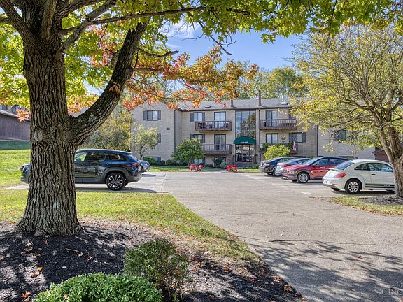 2nd image of 2047 Woodtrail Dr APT 44