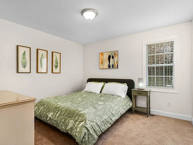 909 Danley Ln — Photo 20