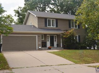 1807 SW Village Dr, Topeka, KS 66604