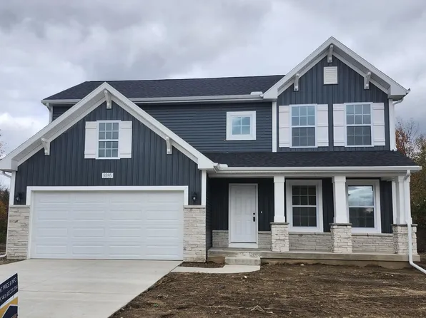 5595 Paxton Ct, Portage, MI 49024