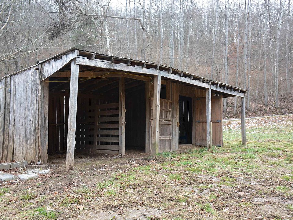4th image of 801 Harmony Rd